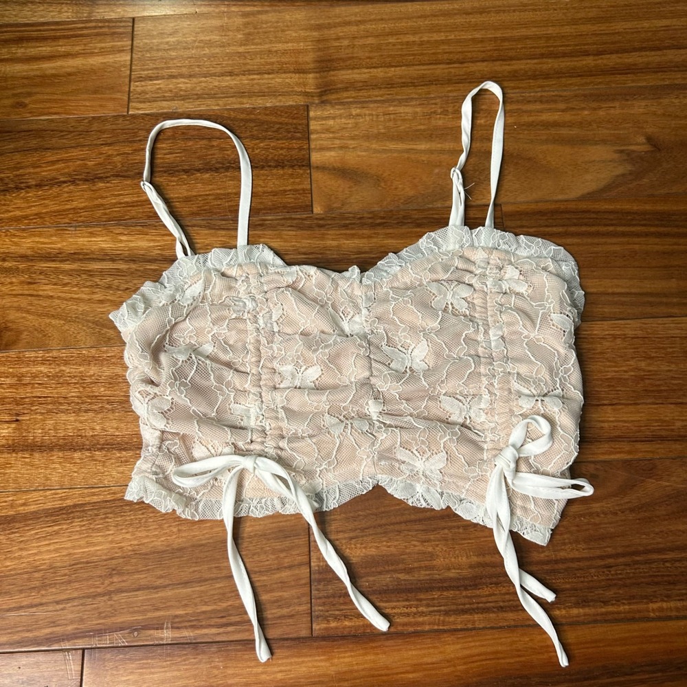 Bittersweet White Butterfly Lace Crop Top Smocked Ruffle Cami S renn fest
